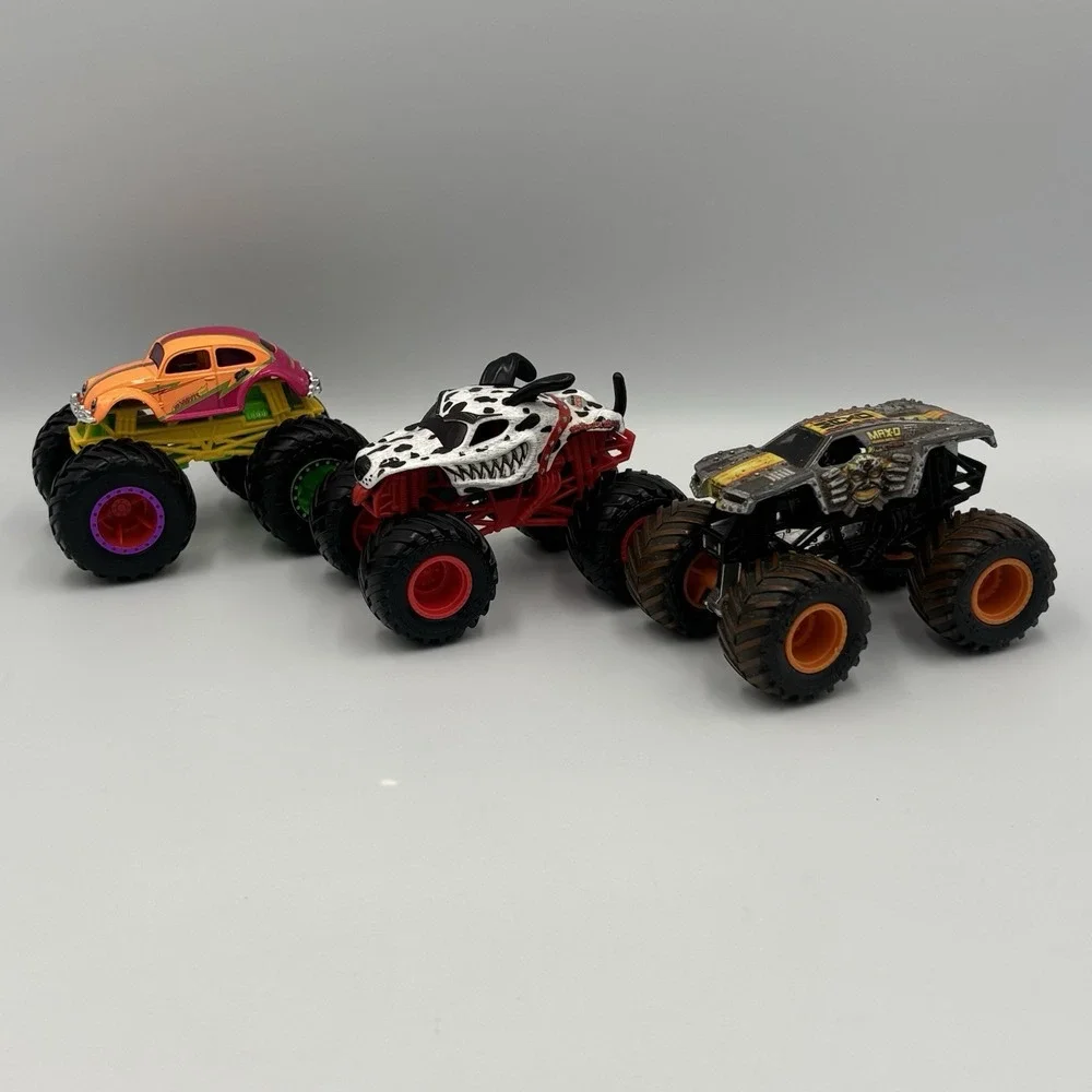 Hot Wheels Monster Jam Marvel Lot of 3 Diecast Monster Trucks Monster Mutt Max D